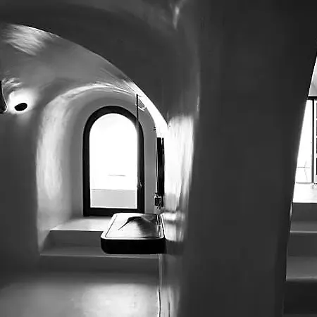 Abyss Santorini فندق 5*